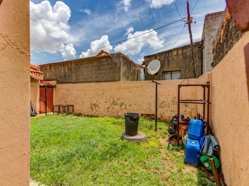 Sectional Title For Sale In Tembisa - Photo 6