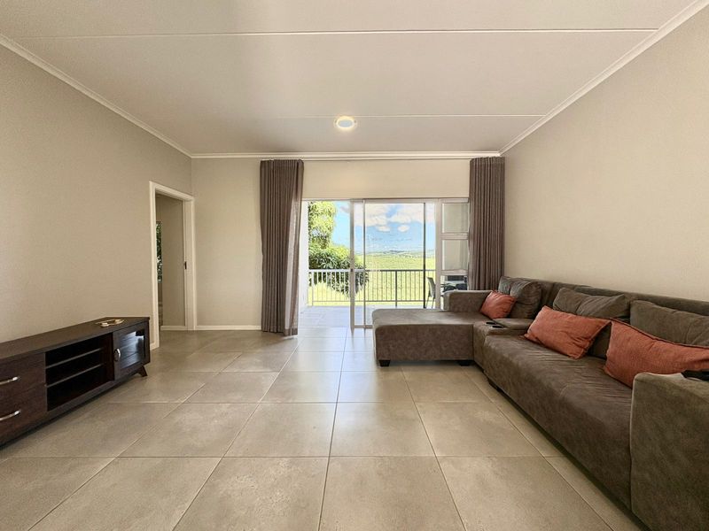 3 Bedroom, 2 Bathroom Apartment for Sale – Manor Views, Manor Estates - Photo 9