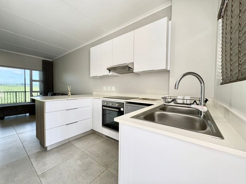 3 Bedroom, 2 Bathroom Apartment for Sale – Manor Views, Manor Estates - Photo 5