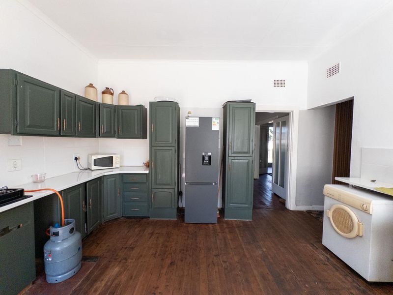 Newly renovated home in Brenthurst - Photo 6