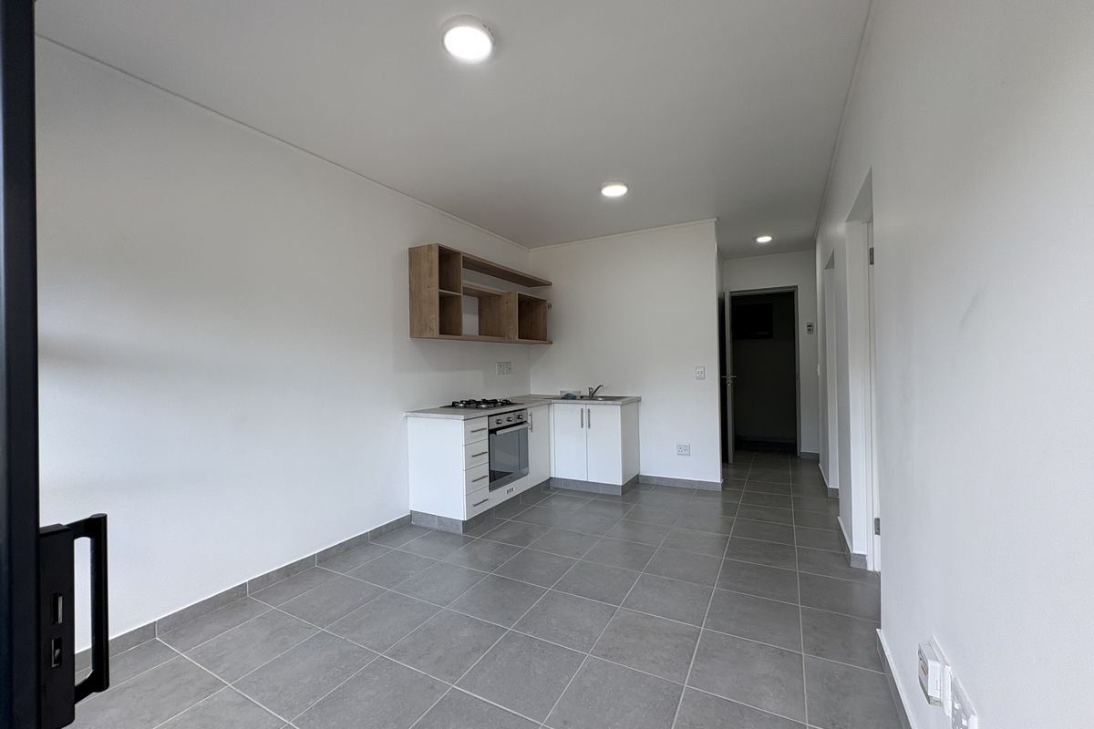 STUNNING UNIT IN SHEFFIELD BEACH - Photo 3