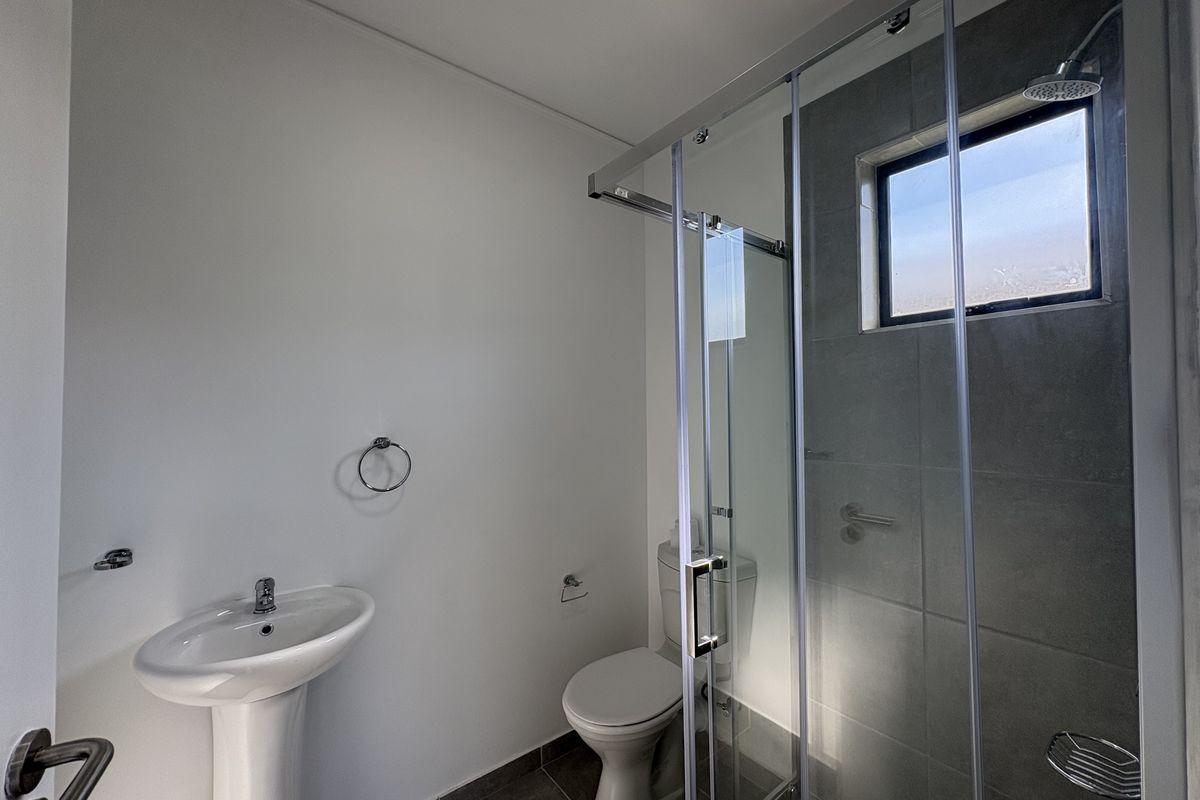 STUNNING UNIT IN SHEFFIELD BEACH - Photo 5