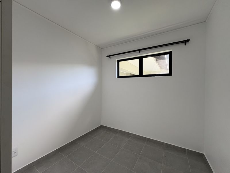 STUNNING UNIT IN SHEFFIELD BEACH - Photo 7