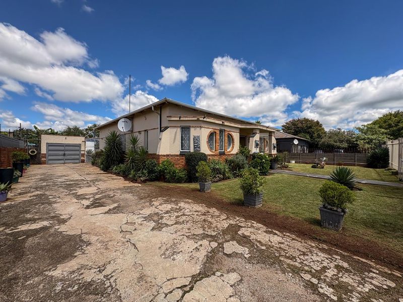 Welcome Home to Brenthurst – Character, Charm and Comfort - Photo 3