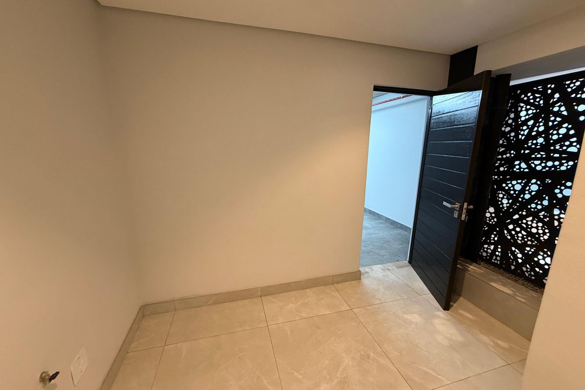 Luxury 3-Bedroom Apartment at The Skye, Ridgeside – Ocean Views & Resort-Style Living - Photo 3