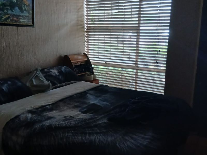 Beautiful Family Home for Sale in Schoemansville, Hartbeespoort. - Photo 8