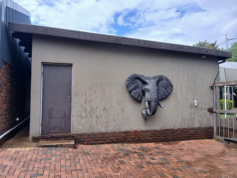 Beautiful Family Home for Sale in Schoemansville, Hartbeespoort. - Photo 6