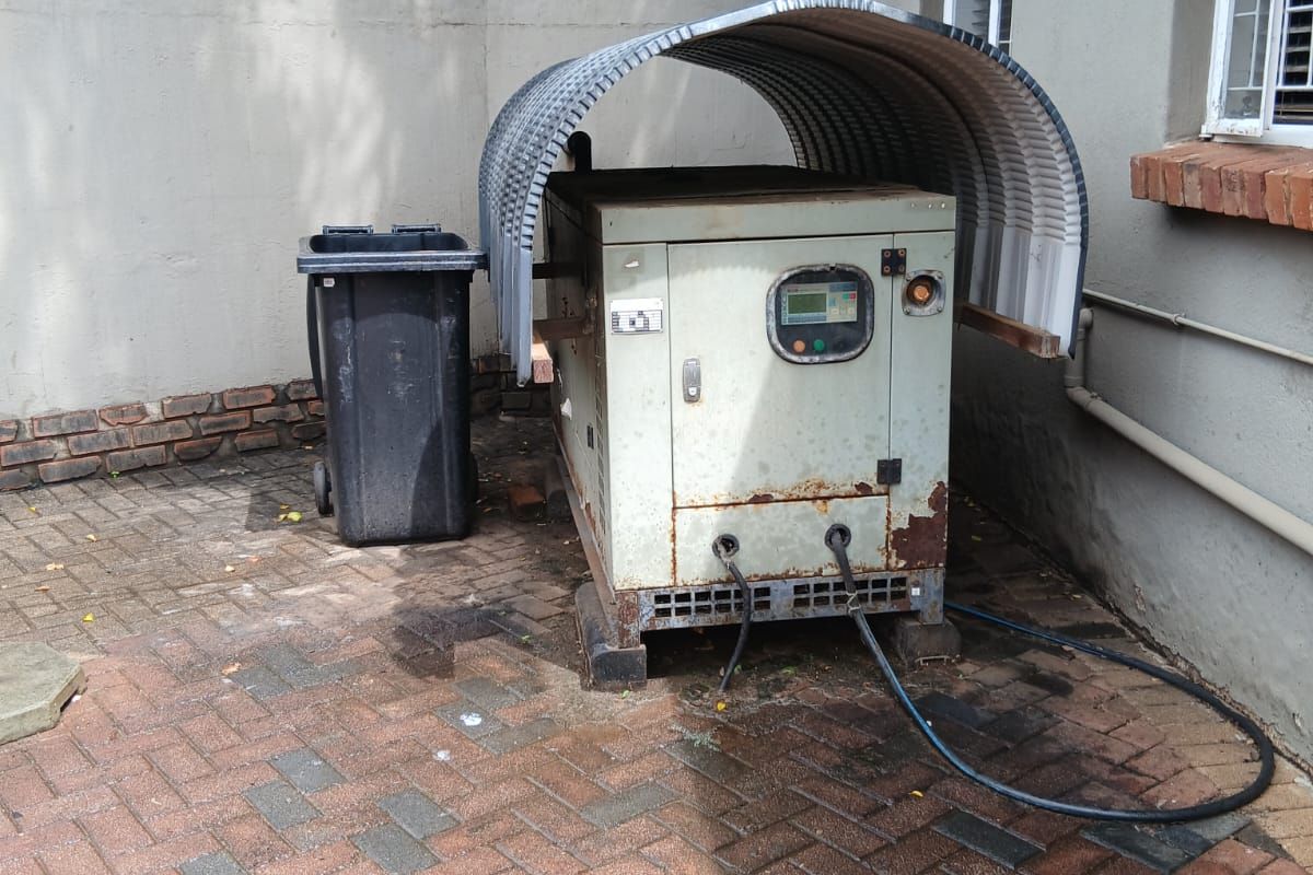 Beautiful Family Home for Sale in Schoemansville, Hartbeespoort. - Photo 5