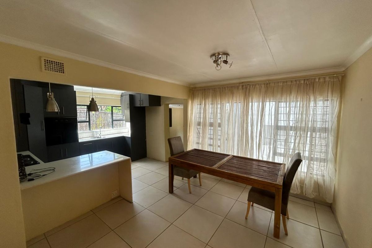 3 Bedroom Warm Family Home with Big Living Area in Schoemansville - Photo 4