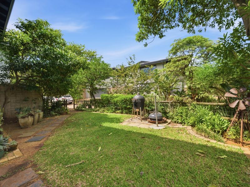 Beautiful 3 Bedroom family home in Simbithi Estate - Photo 10