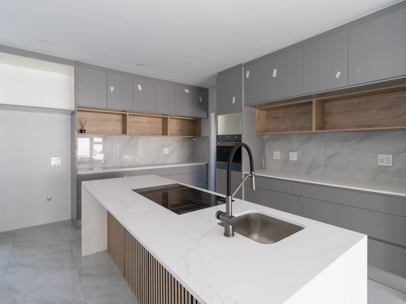 Stunning Newly Built 4-Bedroom Home in Sought-After Sandown – Luxury Living That Stands Out - Photo 2