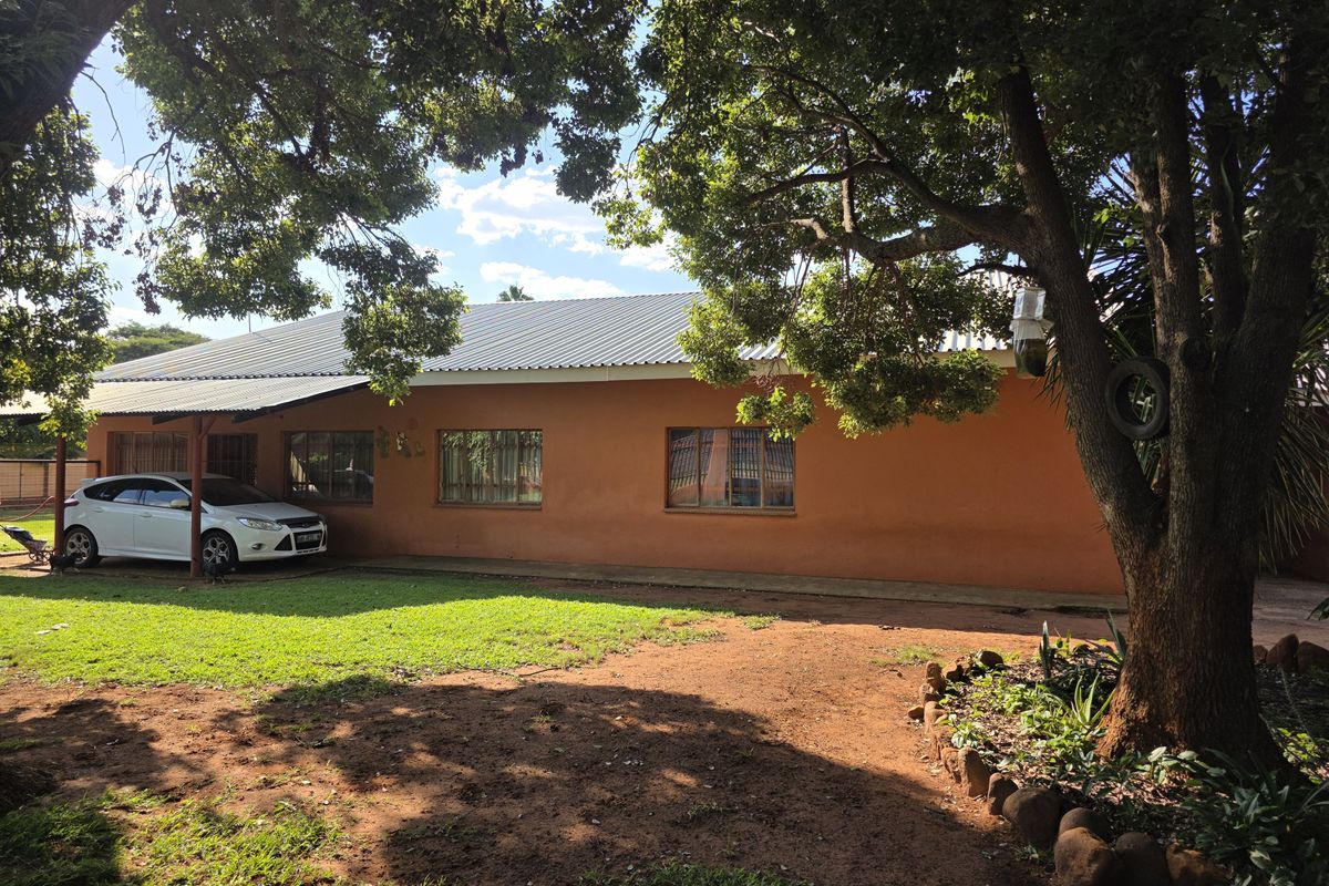 Rare Investment Opportunity in Mooinooi – Income Potential of ±R10 000 per Month! - Photo 2