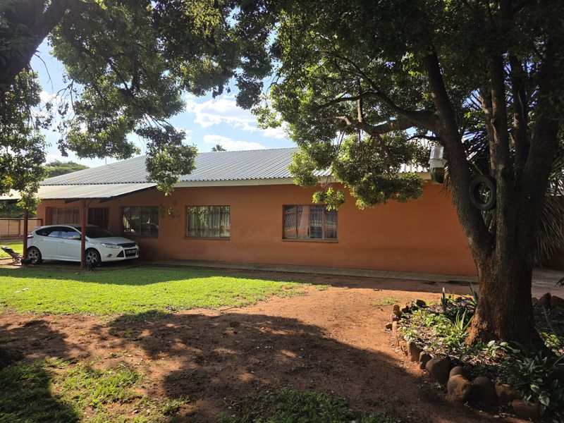 Rare Investment Opportunity in Mooinooi – Income Potential of ±R10 000 per Month! - Photo 2