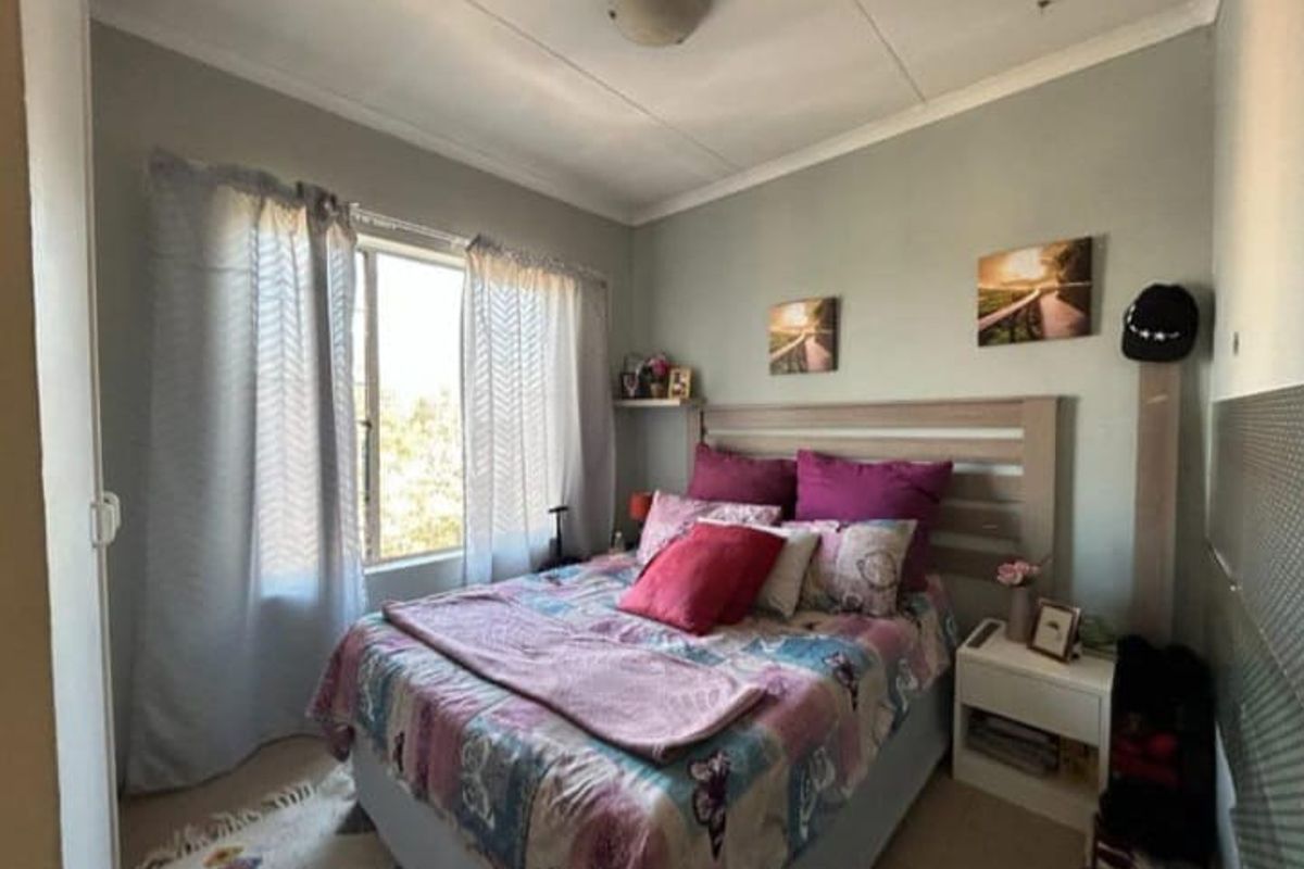Sectional Title For Sale In Kempton Park - Photo 4