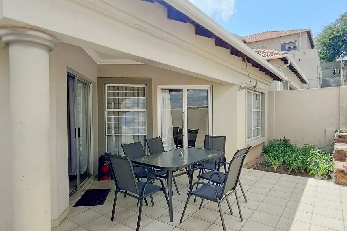 Exclusive Hillside Living – Charming Cluster in Secure Gated Community! - Photo 4