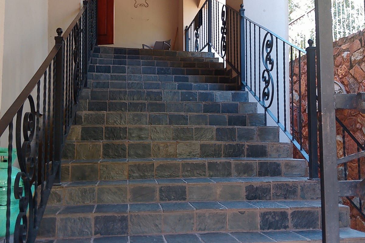 Elegant 3-Bedroom Full Title Home in Prestigious Estate – Secure Lifestyle Living at Its Best - Photo 5