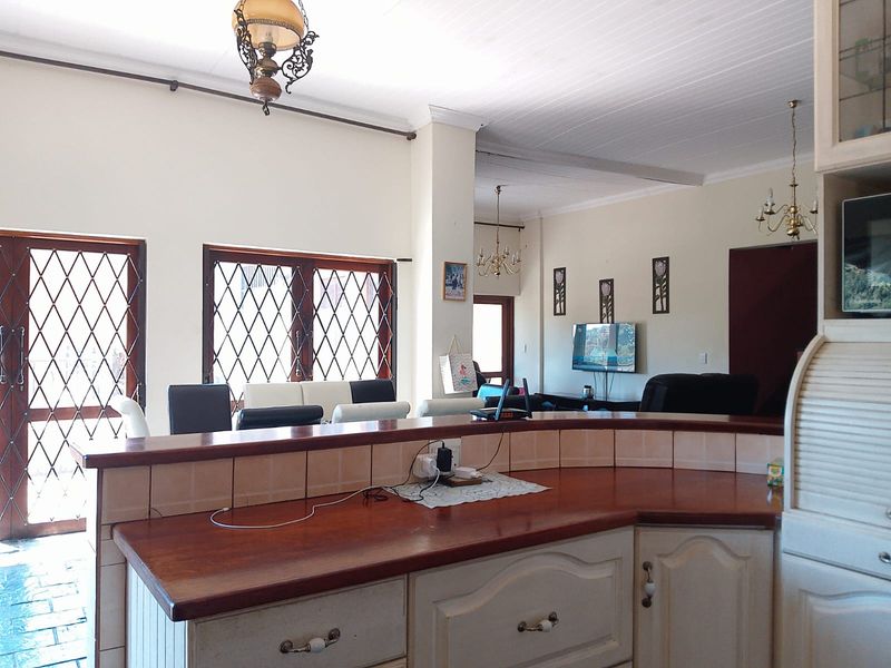 Elegant 3-Bedroom Full Title Home in Prestigious Estate – Secure Lifestyle Living at Its Best - Photo 10