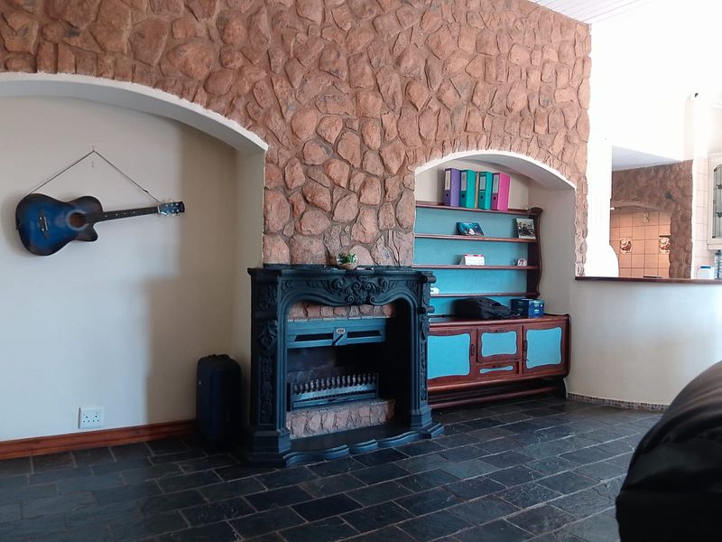 Elegant 3-Bedroom Full Title Home in Prestigious Estate – Secure Lifestyle Living at Its Best - Photo 8