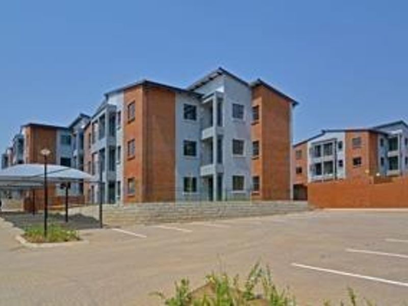 Sectional Title For Sale In Midrand - Photo 7