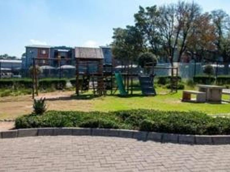 Sectional Title For Sale In Midrand - Photo 5