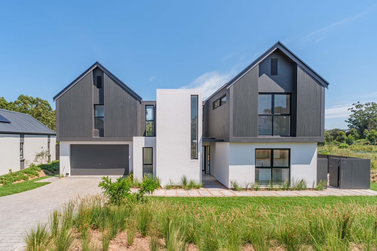 Modern 4 Bedroom Home in Elaleni Lifestyle Estate - Photo 2