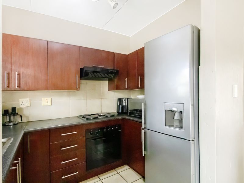 1 Bedroom Apartment - Photo 8