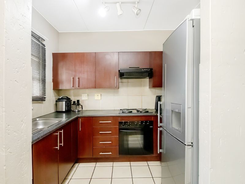 1 Bedroom Apartment - Photo 7