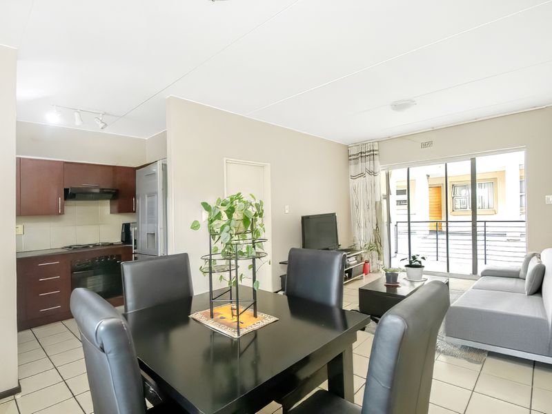 1 Bedroom Apartment - Photo 4