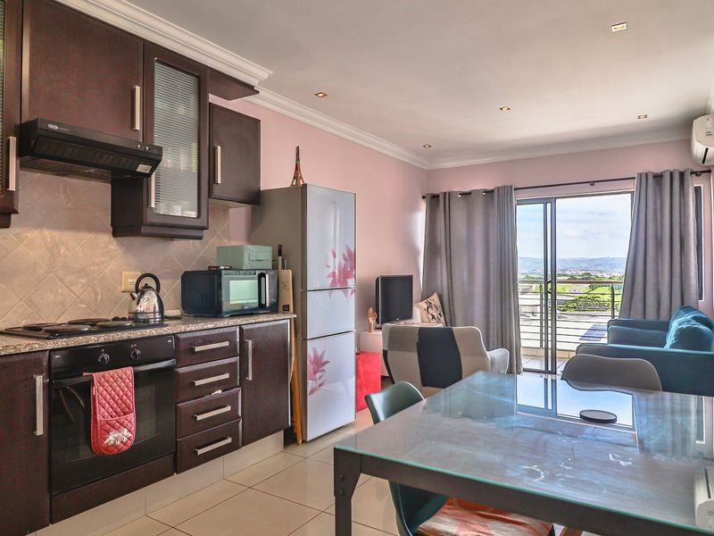 Modern 2 Bedroom in Umhlanga Ridge - Photo 9