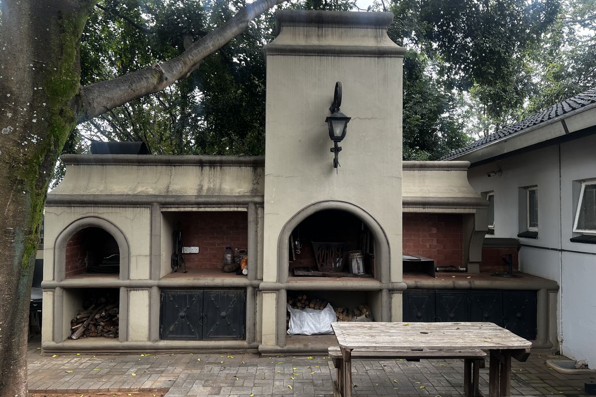 Freehold For Sale In Pretoria - Photo 2