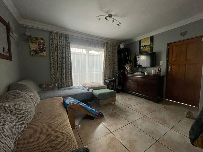 3 Bedroom house for sale - Photo 7