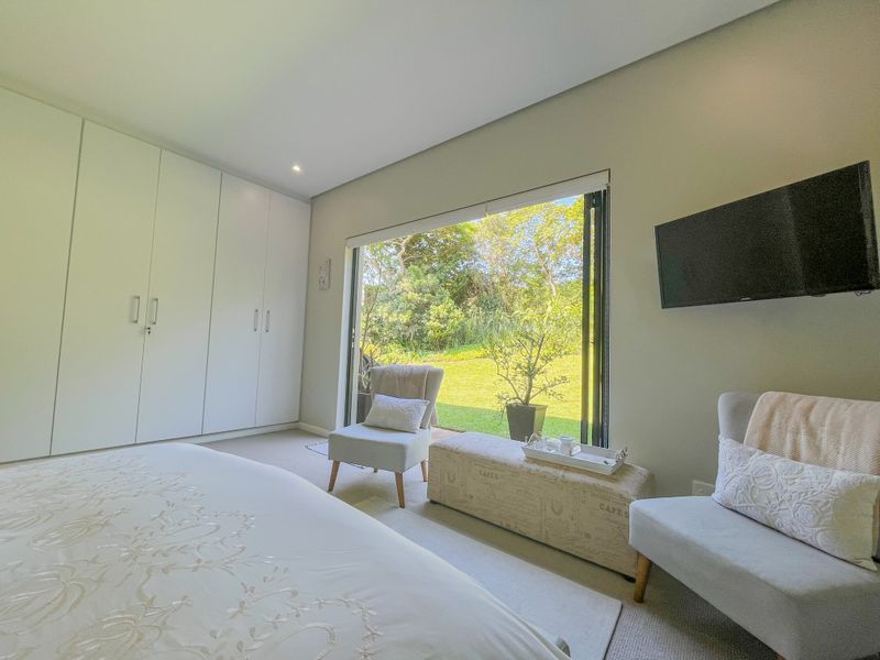 Contemporary Luxury Living in Brooklyn Estate - Photo 5