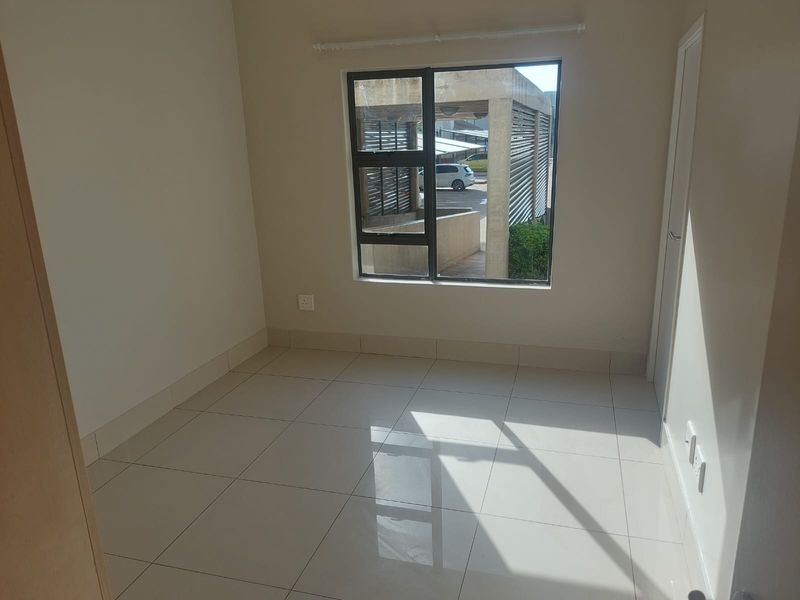Modern 2-Bedroom Apartment | Umhlanga Ridge - Photo 10