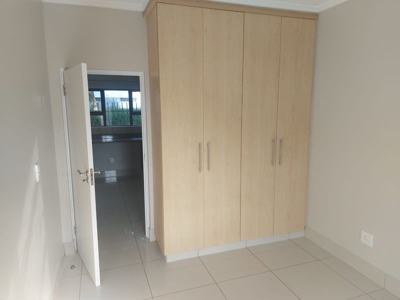 Modern 2-Bedroom Apartment | Umhlanga Ridge - Photo 9