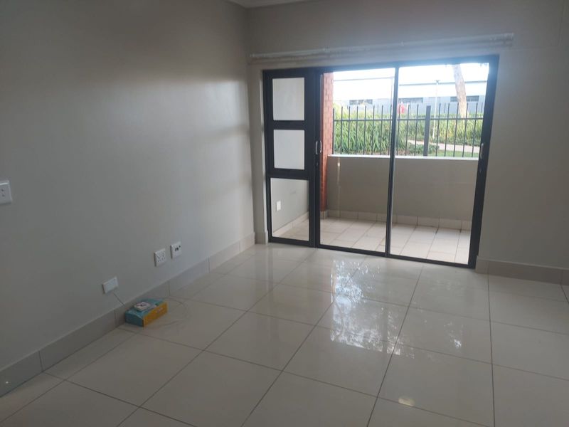 Modern 2-Bedroom Apartment | Umhlanga Ridge - Photo 6