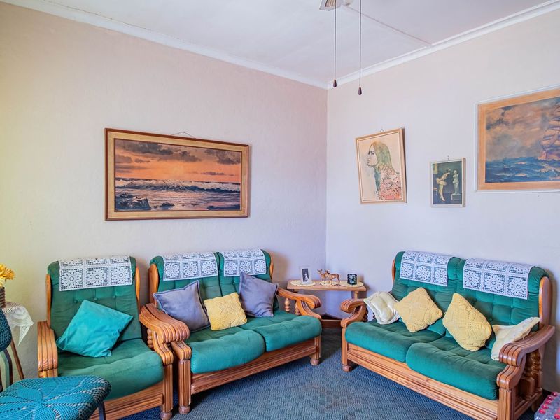 2 Bedroom Home with Flatlet Potential in Moorreesburg - Photo 9