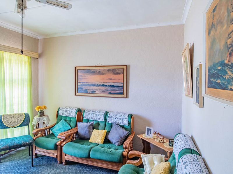 2 Bedroom Home with Flatlet Potential in Moorreesburg - Photo 8