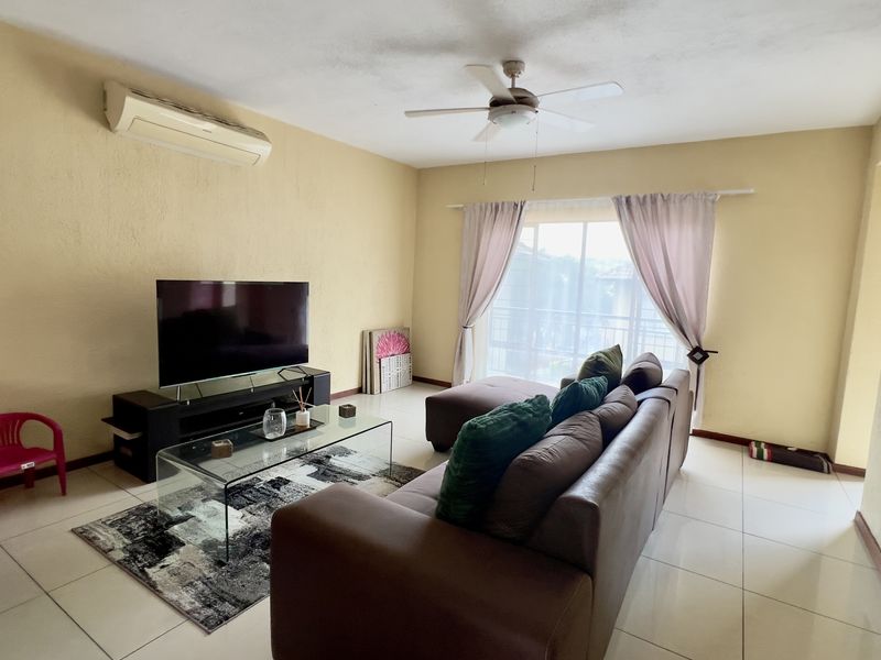 3 Bedroom House to Let in Sonheuwel - Photo 3