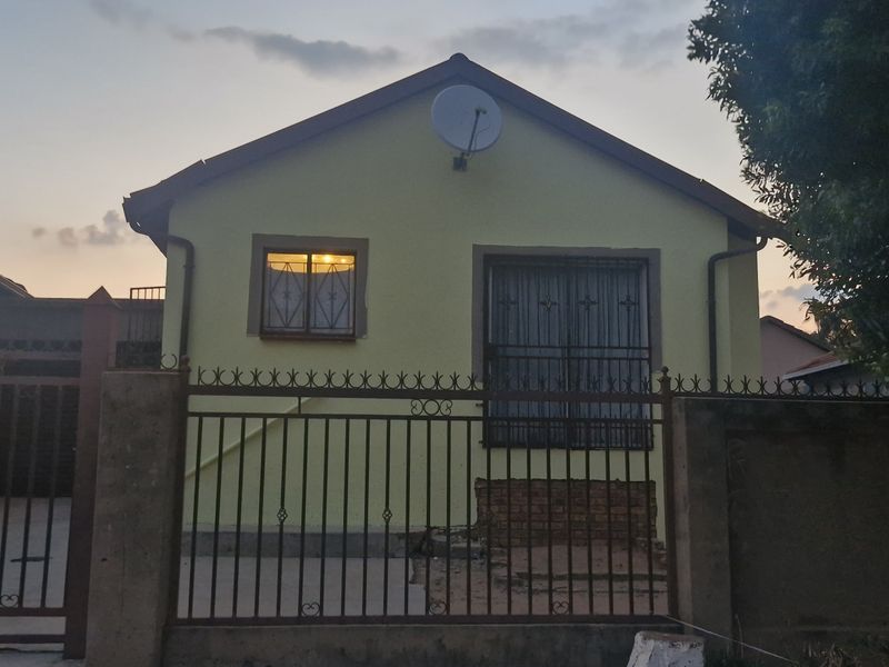 3 BEDROOM HOUSE TO LET IN MAHUBE VALLEY EXT 1 FOR R6 000.00 - Photo 2