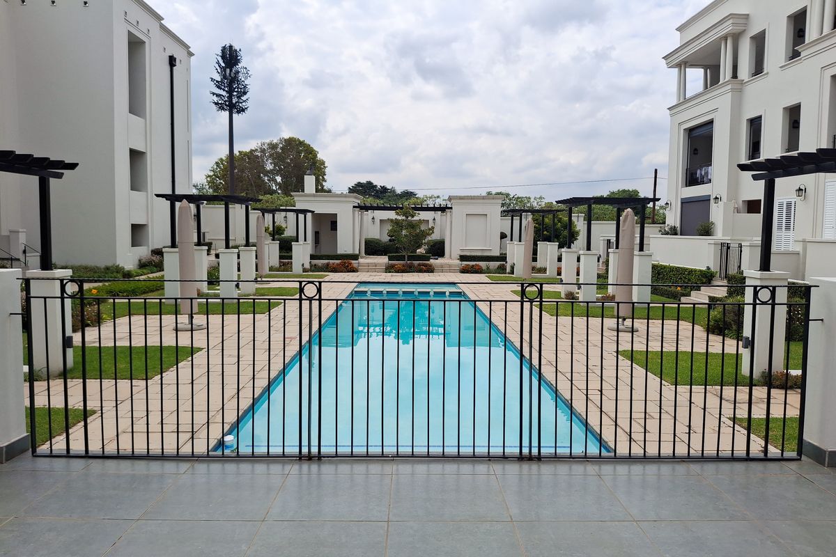 Lavish upmarket apartment - Photo 4