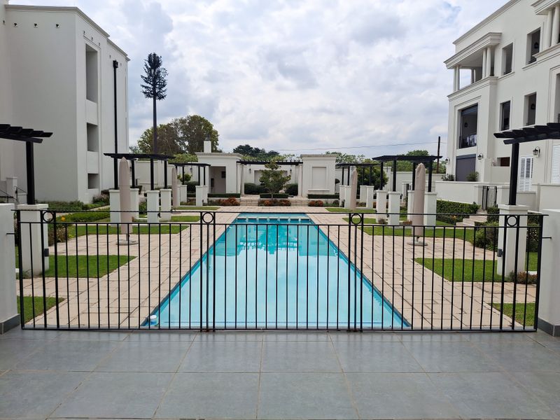 Lavish upmarket apartment - Photo 4