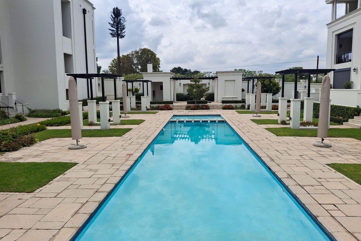 Lavish upmarket apartment - Photo 5