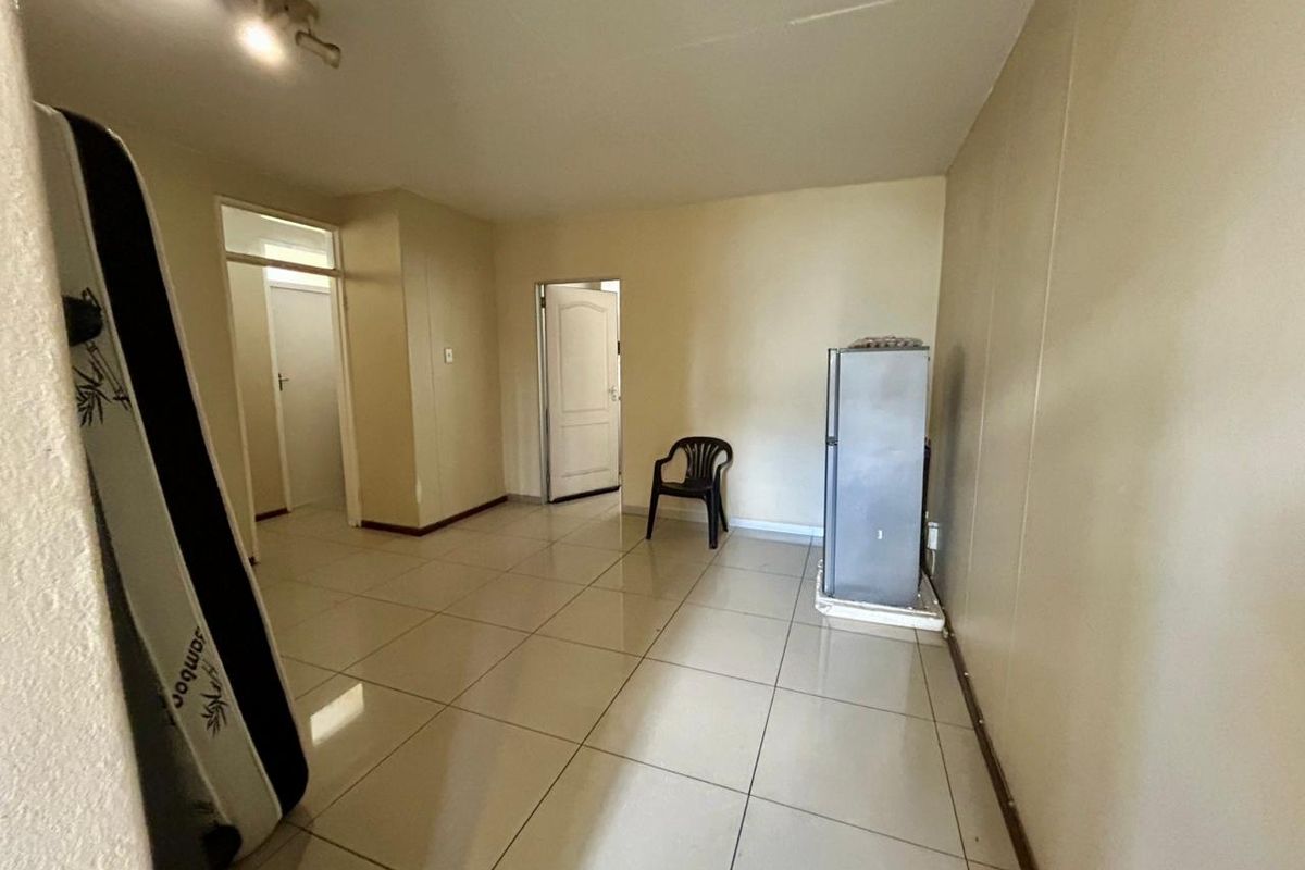 Apartment For Sale In Pretoria - Photo 5