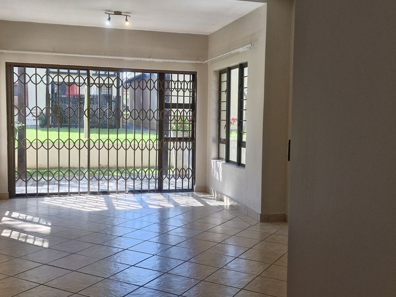 GROUND FLOOR STUDIO APARTMENT TO RENT IN OUKRAAL FOR R5 500 - Photo 10
