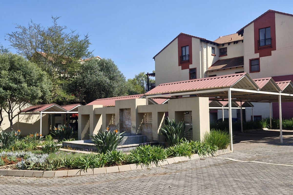 GROUND FLOOR STUDIO APARTMENT TO RENT IN OUKRAAL FOR R5 500 - Photo 4