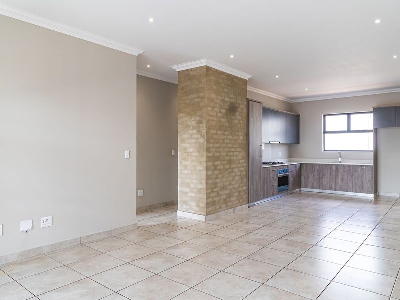 Modern Living at its finest - Photo 6