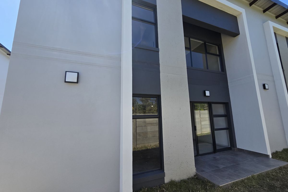 Brand new apartment for sale in Westbrook! - Photo 2