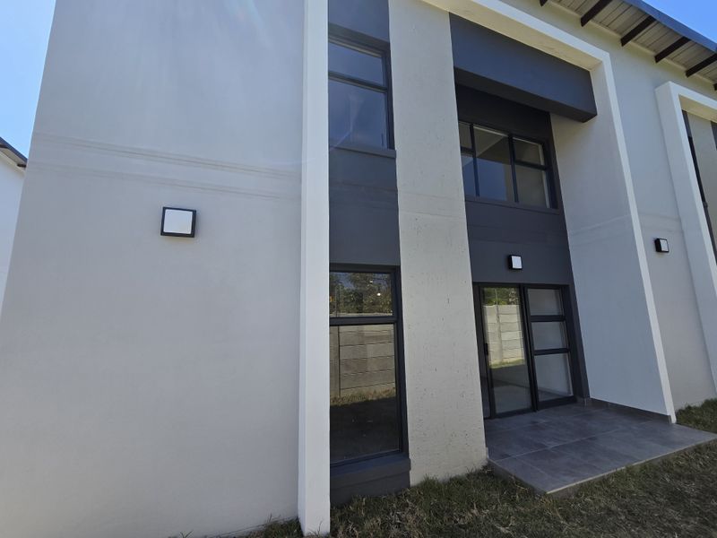 Brand new apartment for sale in Westbrook! - Photo 2