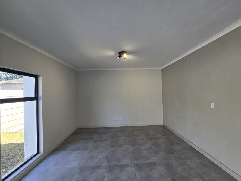 Brand new apartment for sale in Westbrook! - Photo 8