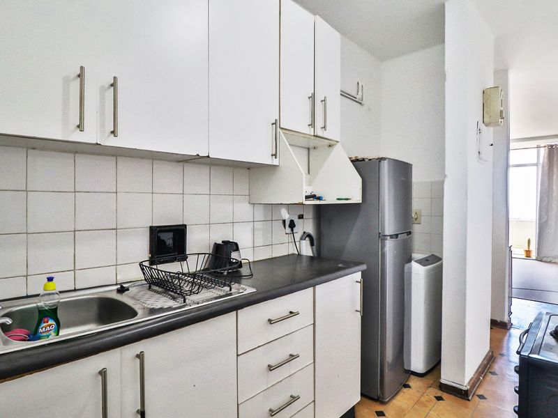 SECURE BACHELOR APARTMENT FOR SALE - Photo 4